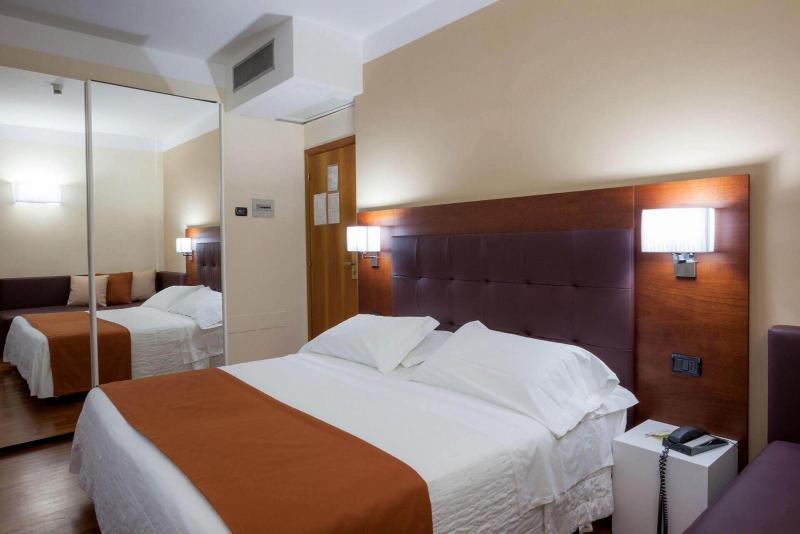 Raffaello Hotel & Mooka Restaurant Senigallia Exterior photo